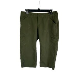 Columbia‎ woman’s green Capri size 6